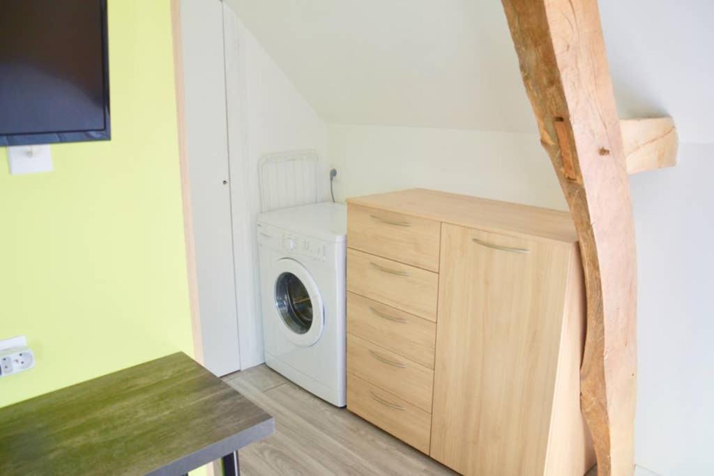 La Petite Maison Appartement 2 Avoine Exterior foto